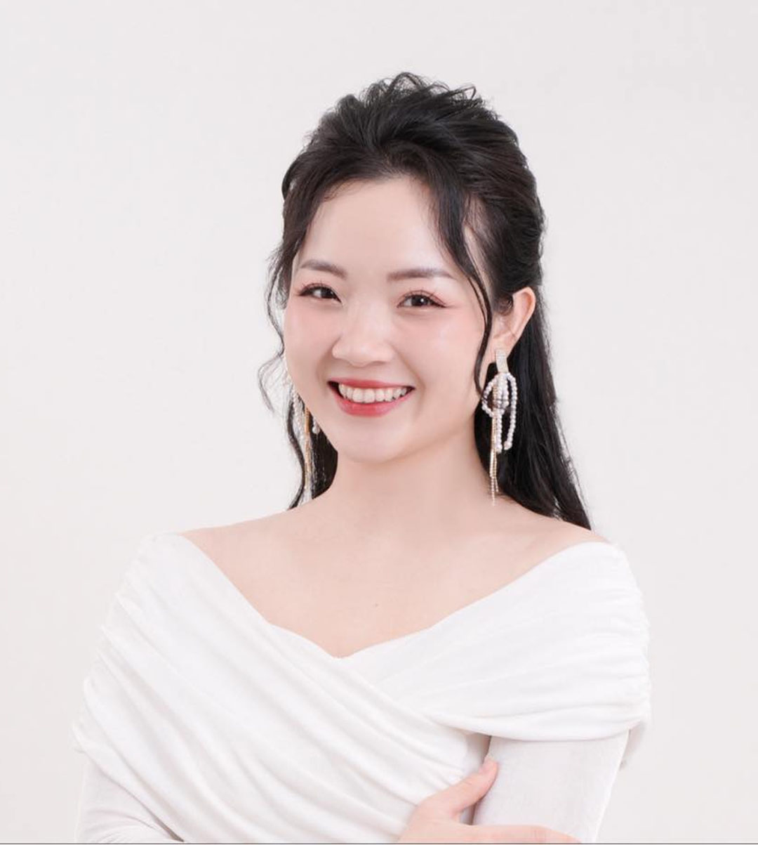Ms. Bùi Thu Hằng