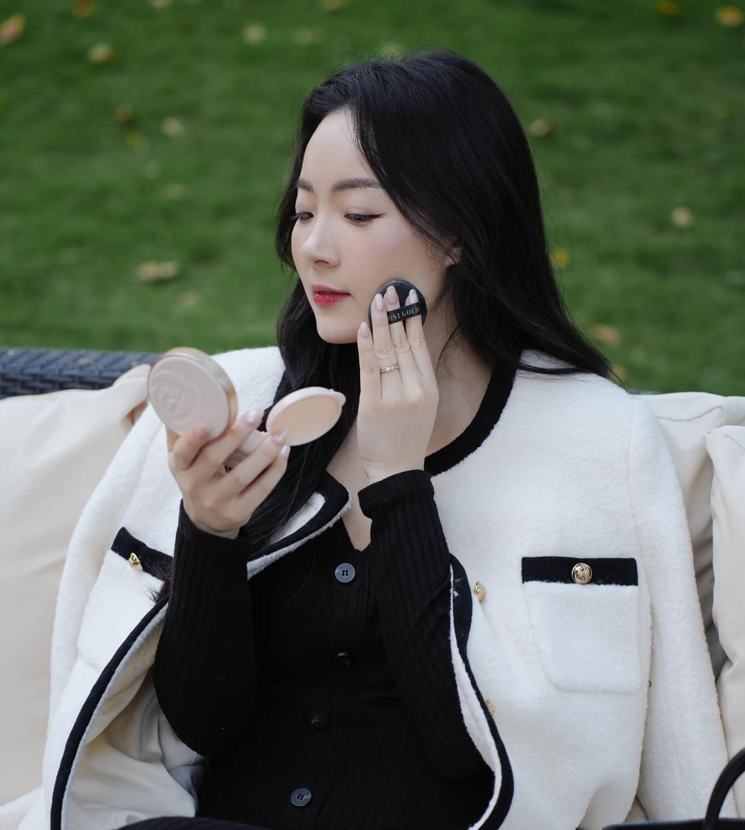 Ms. Bùi Thu Hằng