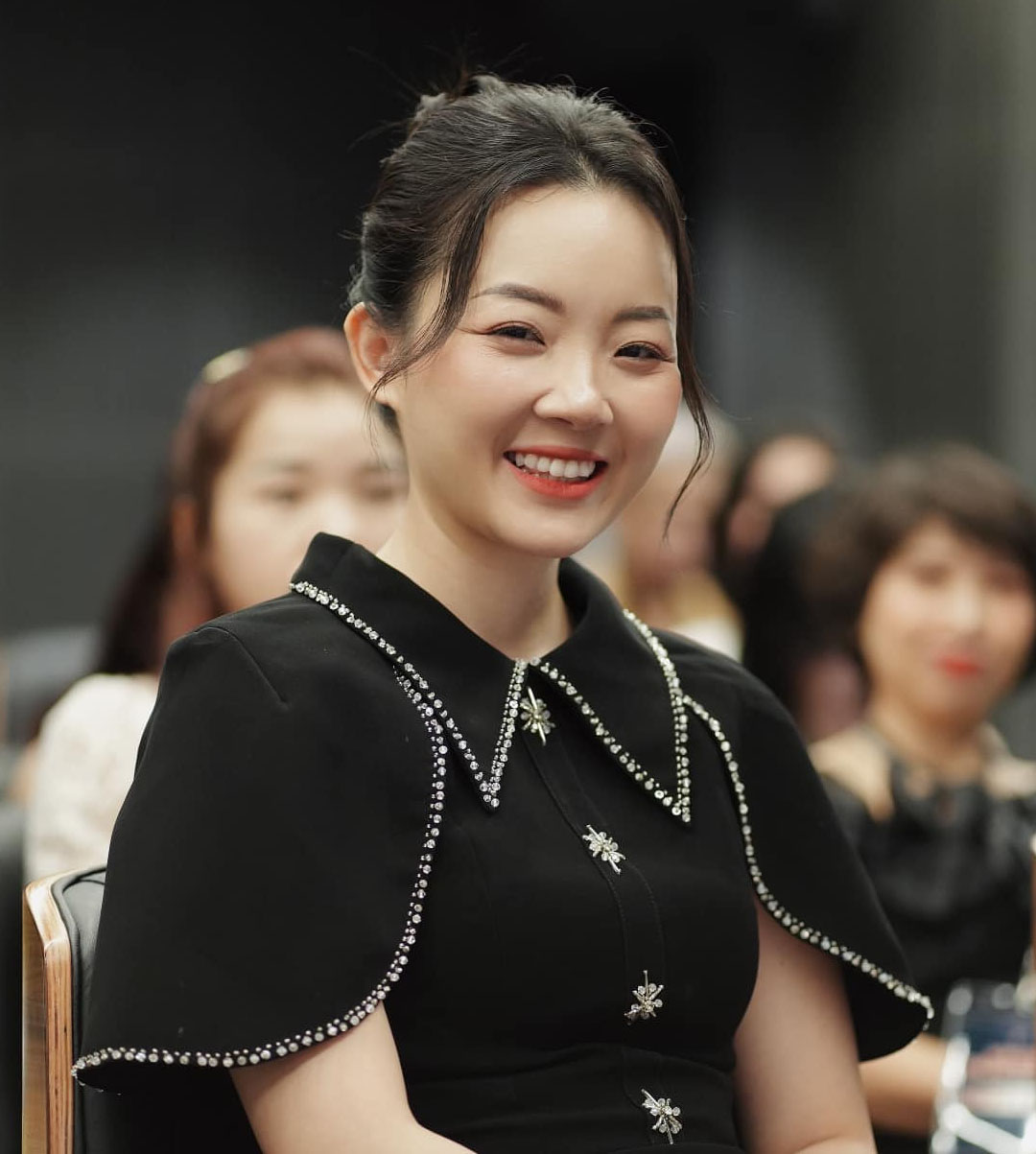 Ms. Bùi Thu Hằng
