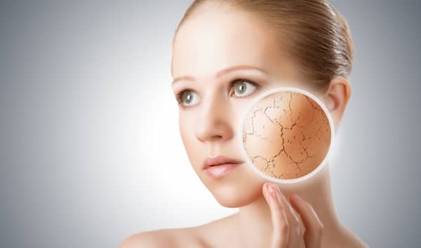 Bước qua thời điểm chuyển mùa: Bí quyết nạp đủ nước cho làn da mềm mịn